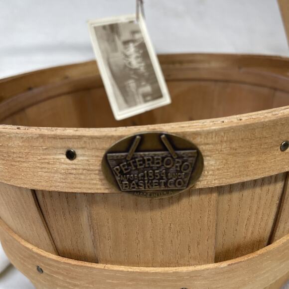 Peterboro Basket Medium Round Wood Picnic Basket Plastic Liner 8” Vintage - Picture 2 of 5